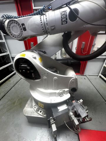 Robot cell HERMLE RS 2