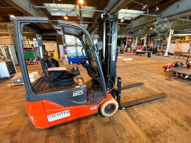 Front loader forklift Toyota 8 FBE 20 T