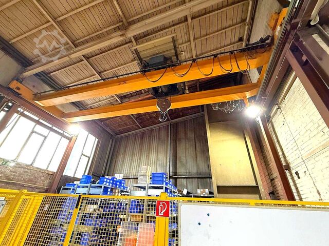 Double-girder overhead crane Demag 5 to